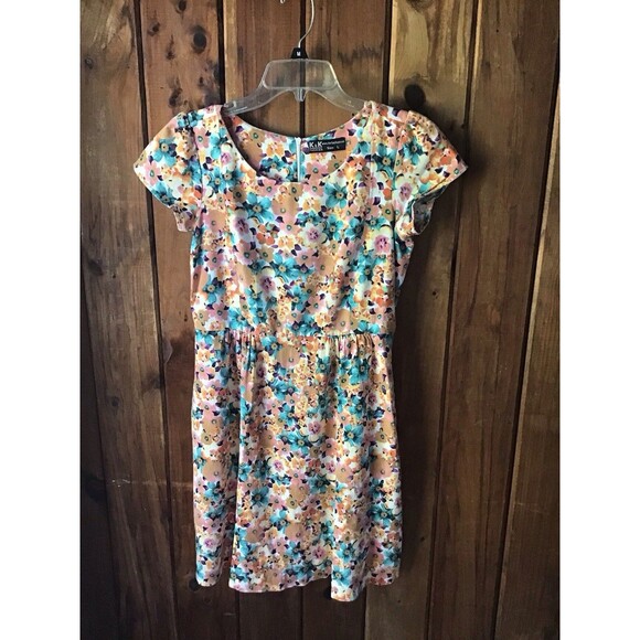K&K Fashion Multicolor Floral Dress Size L Short Sleeve Fit And Flare - Picture 1 of 10